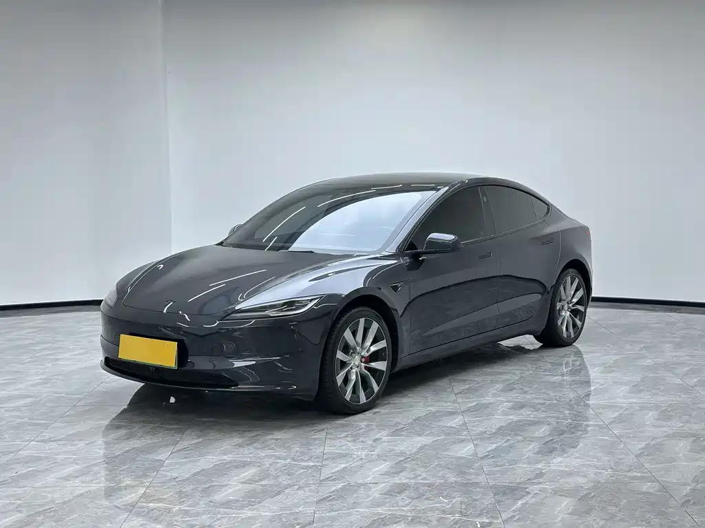 Tesla Model 3 — фотографии объявления, Фото 2