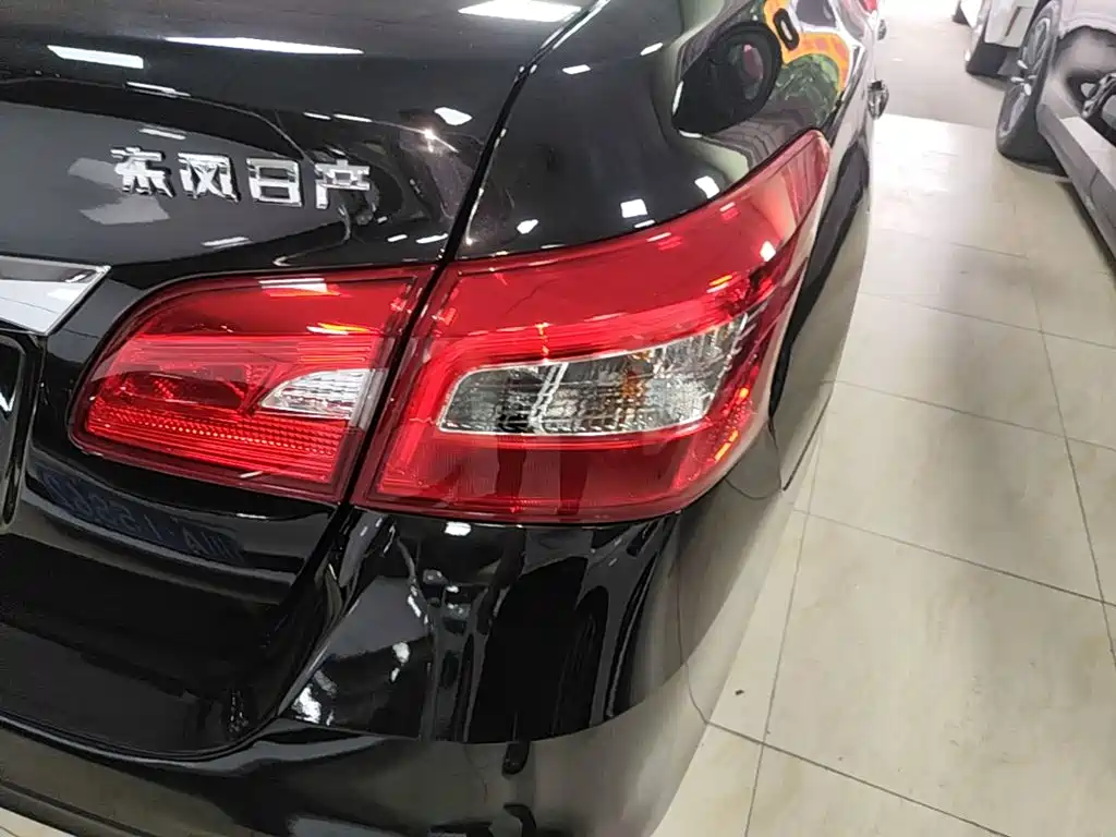 Nissan Sylphy — миниатюра 8
