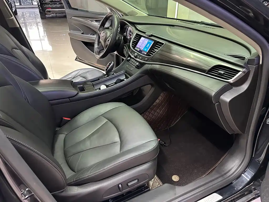 Buick LaCrosse — миниатюра 6