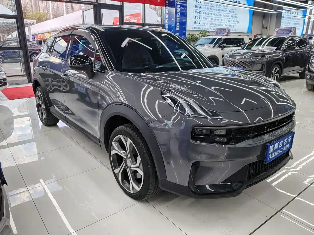 Lynk & Co 06 — миниатюра 3