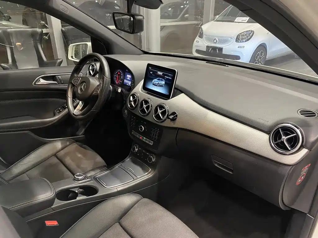 Mercedes-Benz B-Class B 2015 B 200