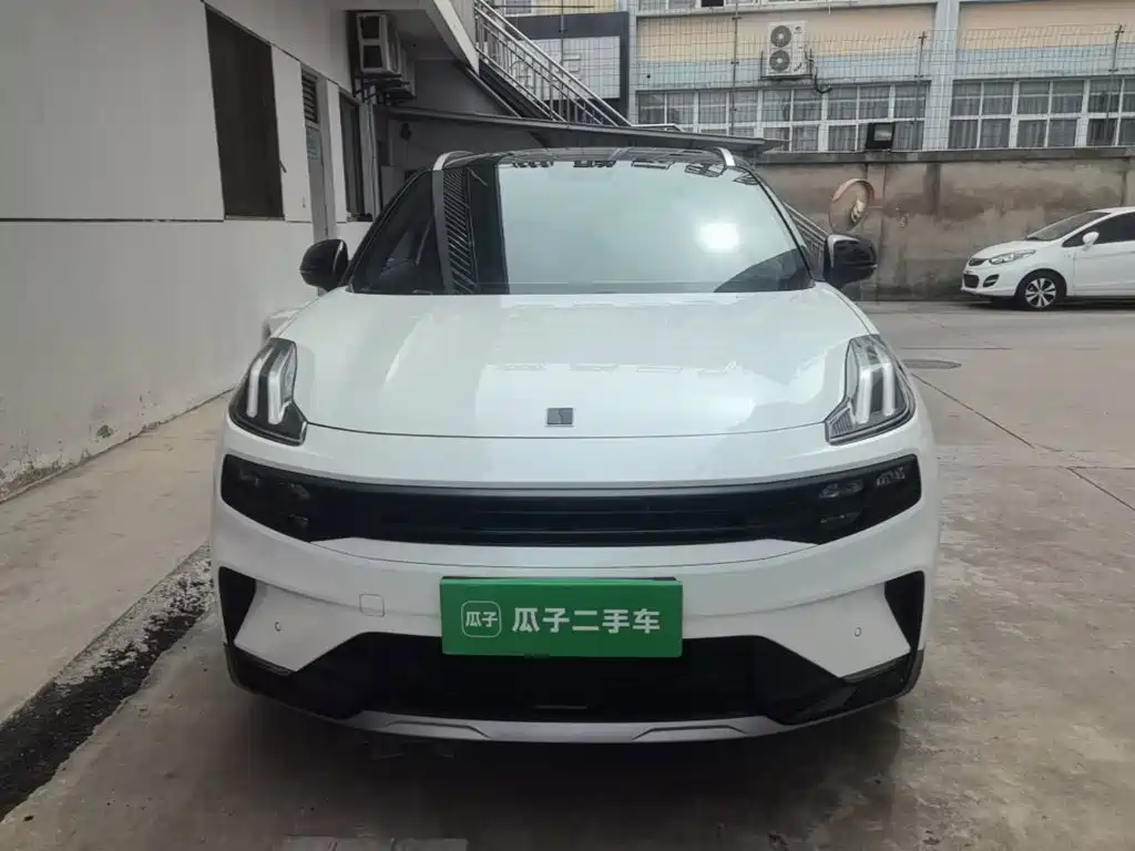 Lynk & Co 06 — миниатюра 3