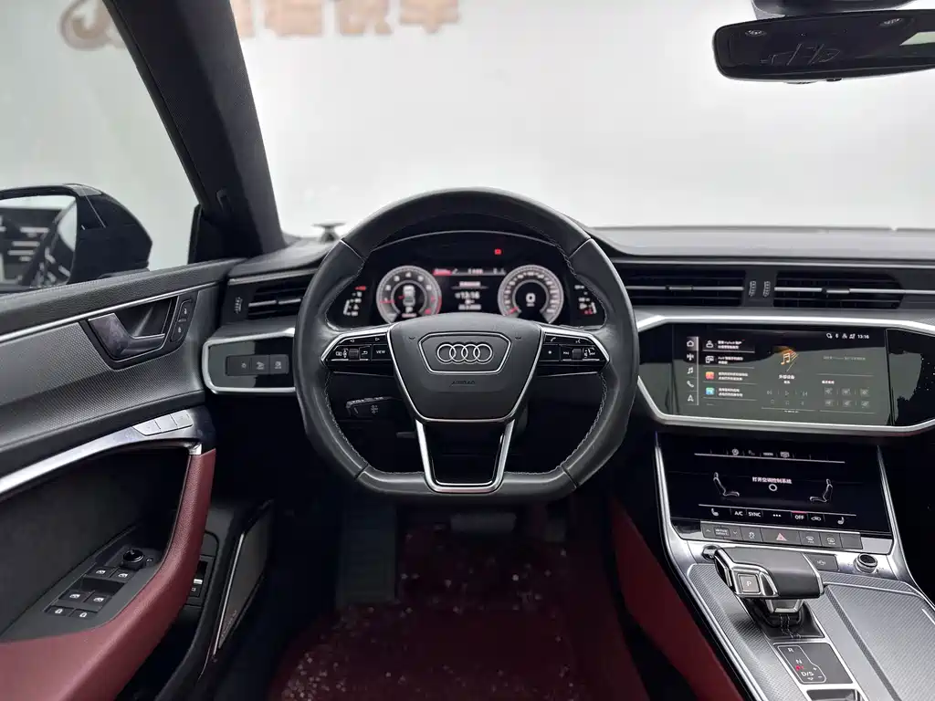Audi A7L 2024 45 TFSI quattro S-line