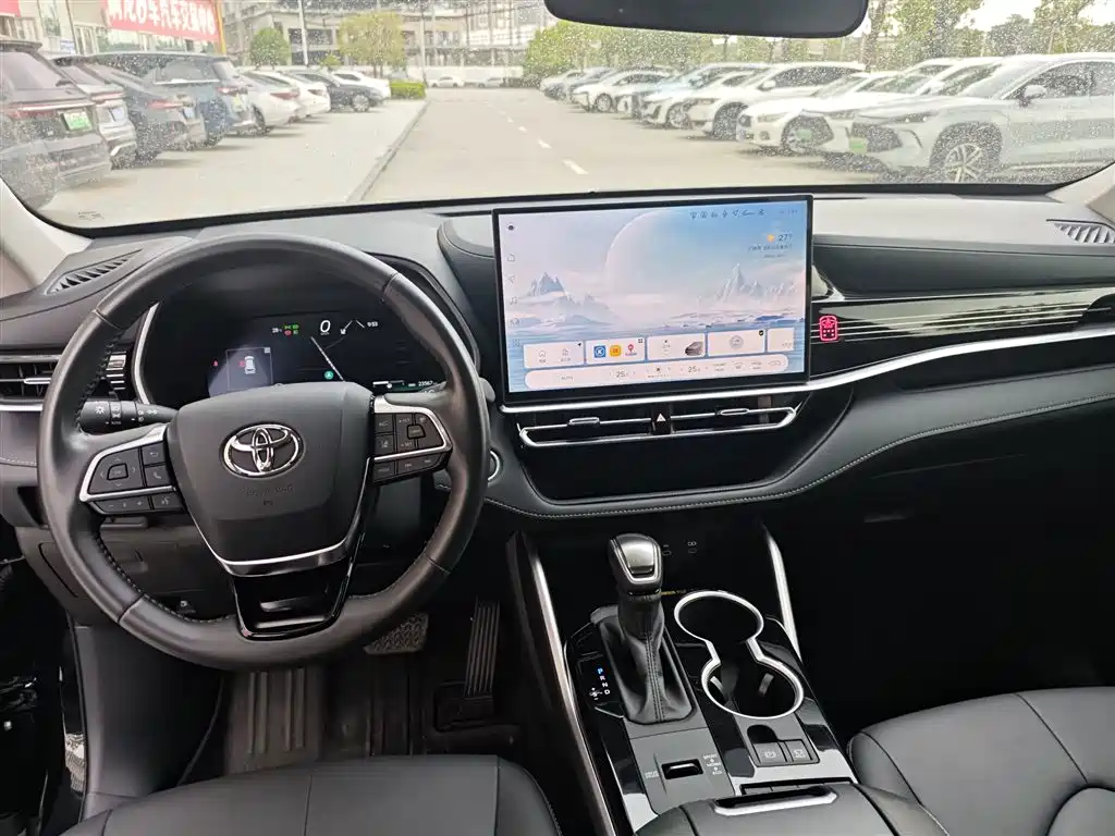 Toyota Highlander 2026 2.5L Elite 7 мест