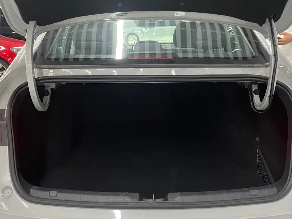 Leapmotor Leapmotor B01 — миниатюра 15