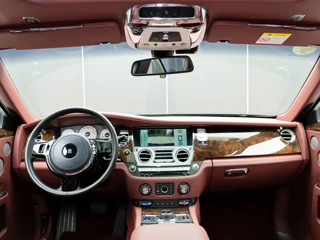 Rolls-Royce Ghost — миниатюра 14