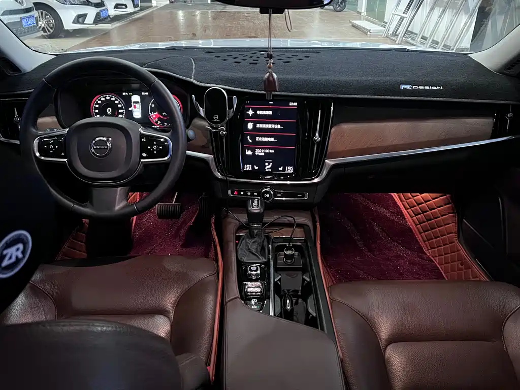 Volvo S90 — миниатюра 9