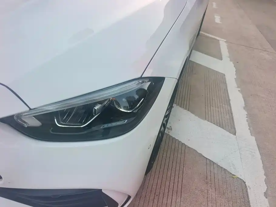 Mercedes-Benz C-Class — миниатюра 5