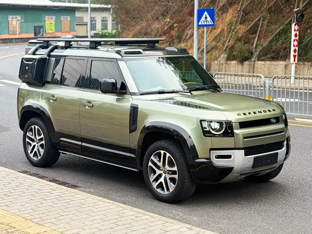 Land Rover Defender — миниатюра 3