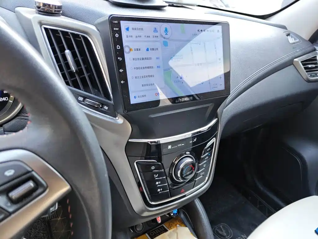 Changan CS35 — миниатюра 9
