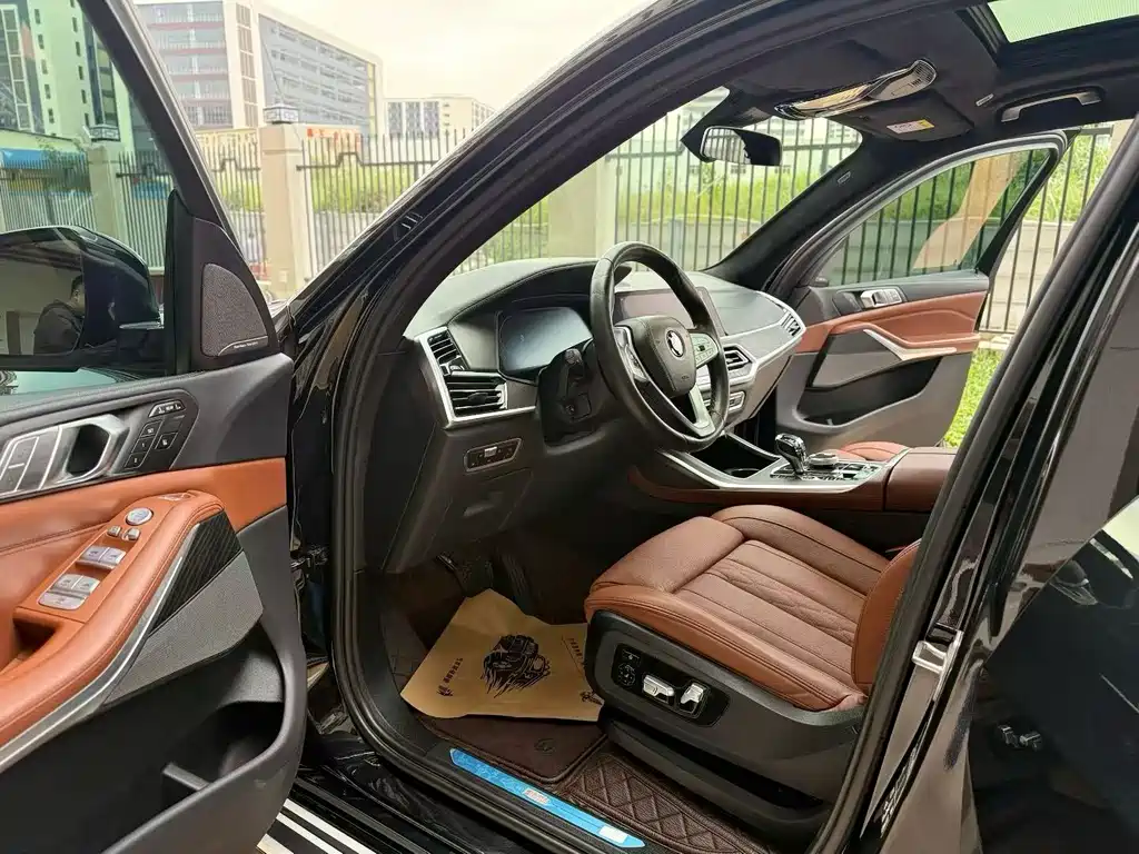 BMW X7 — миниатюра 4