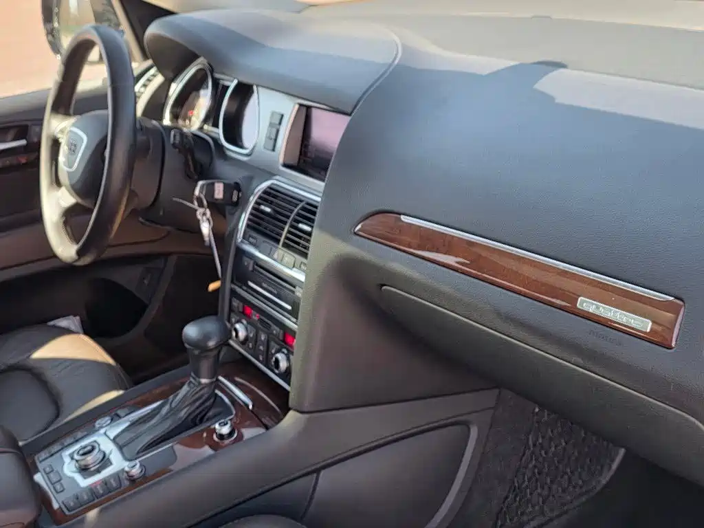 Audi Q7 — миниатюра 7