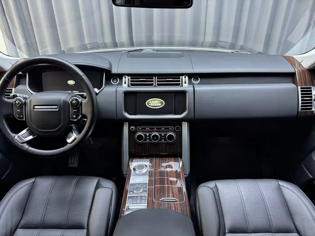 Land Rover Range Rover — миниатюра 12