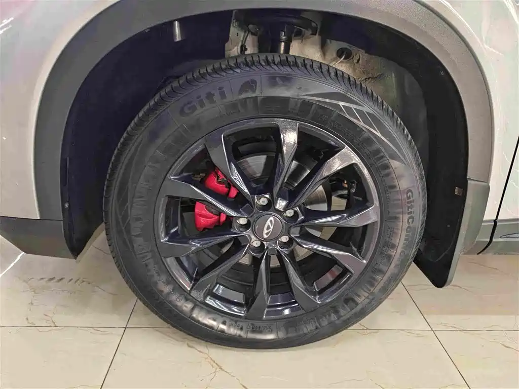 Chery Omoda — миниатюра 10