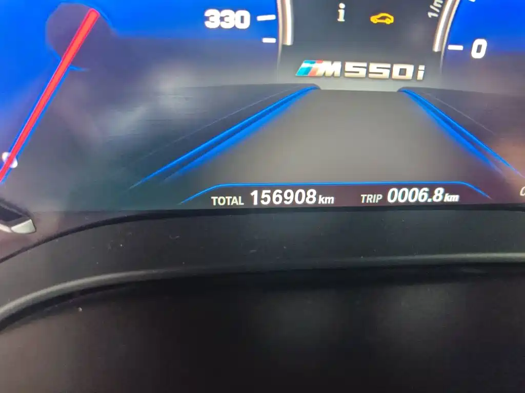 BMW 5 Series — миниатюра 5