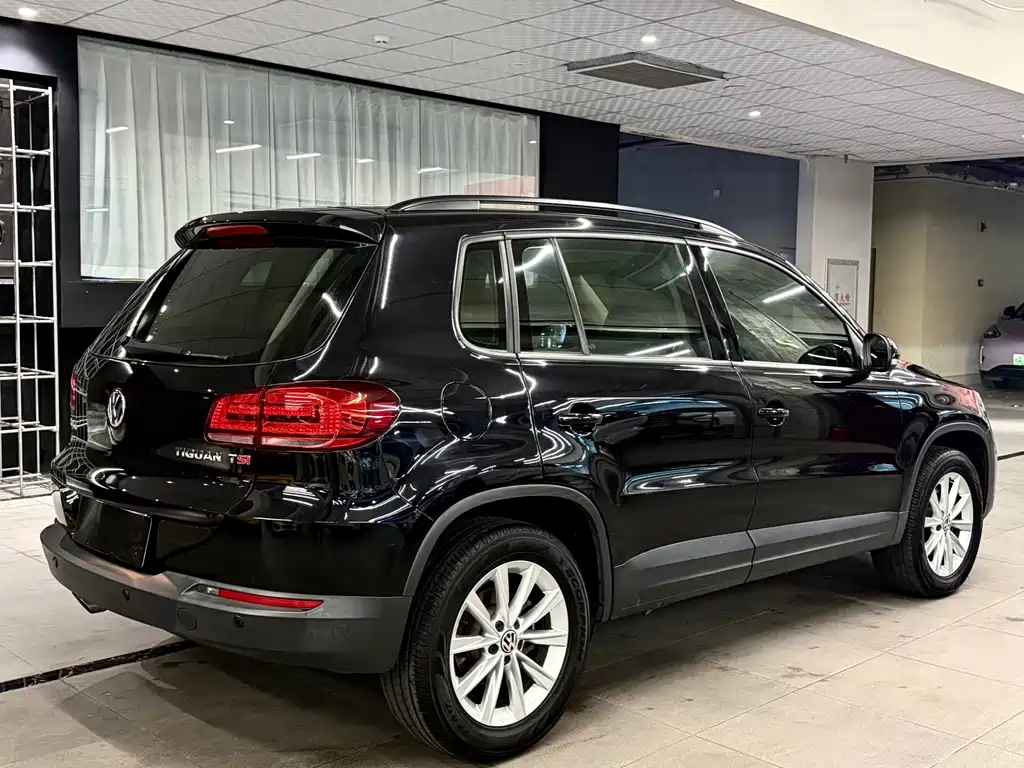 Volkswagen Tiguan — миниатюра 4
