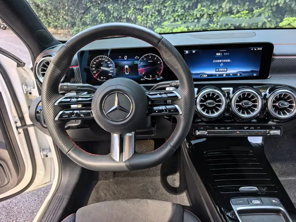 Mercedes-Benz A-Class — миниатюра 9