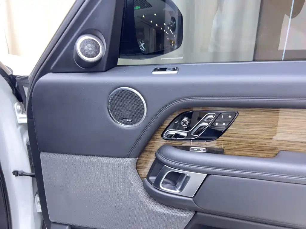 Land Rover Range Rover 2018 3.0 SC V6 Vogue Long Wheelbase