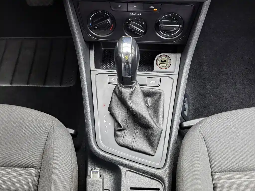 Volkswagen Lavida — миниатюра 13