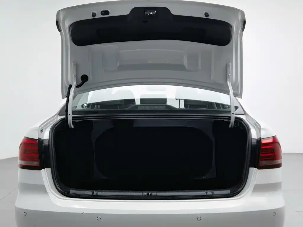 Volkswagen Lavida — миниатюра 16