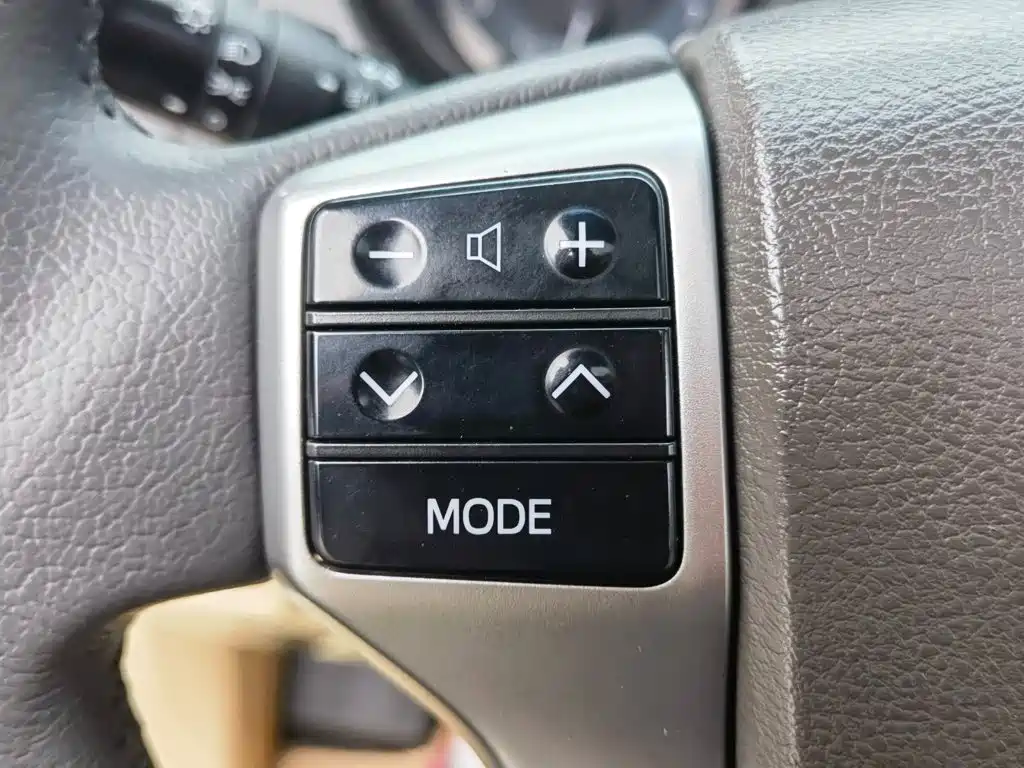 Toyota Prado (Import) — миниатюра 24