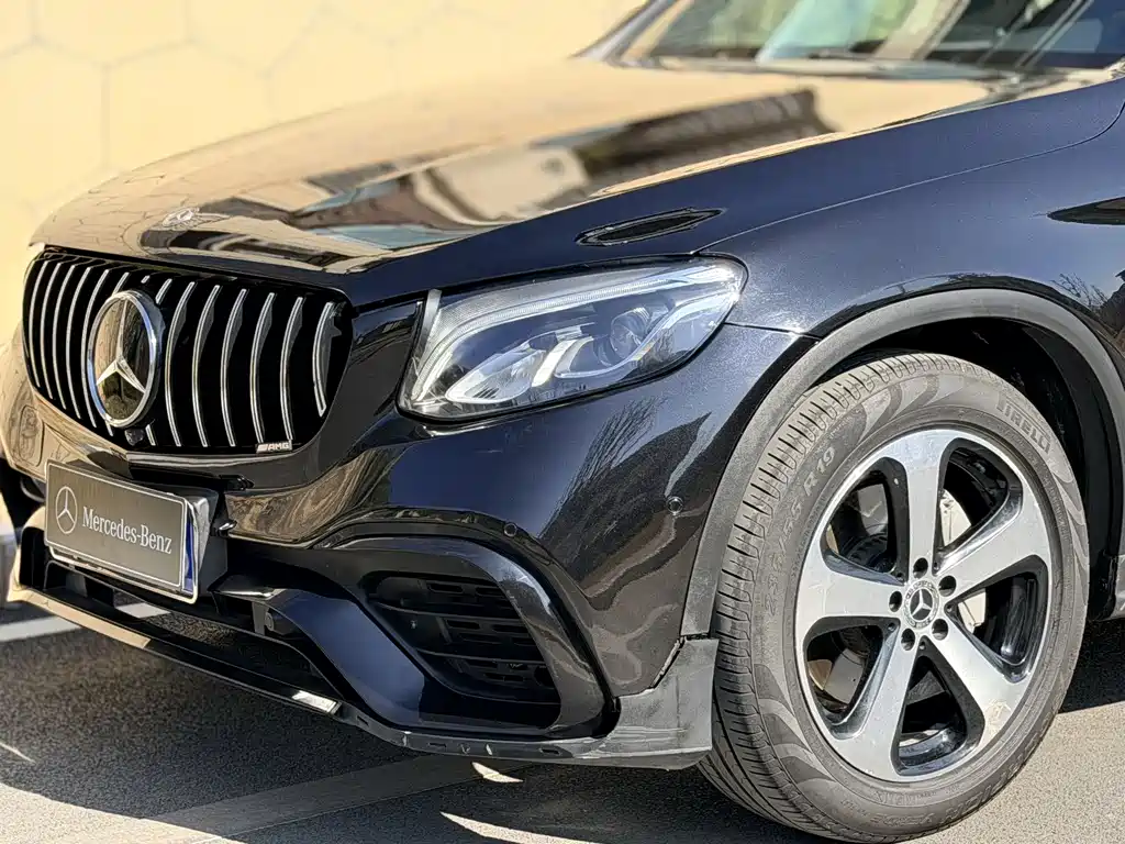 MERCEDES-BENZ GLC