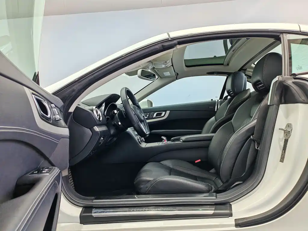 Mercedes-Benz SL-Class — миниатюра 9