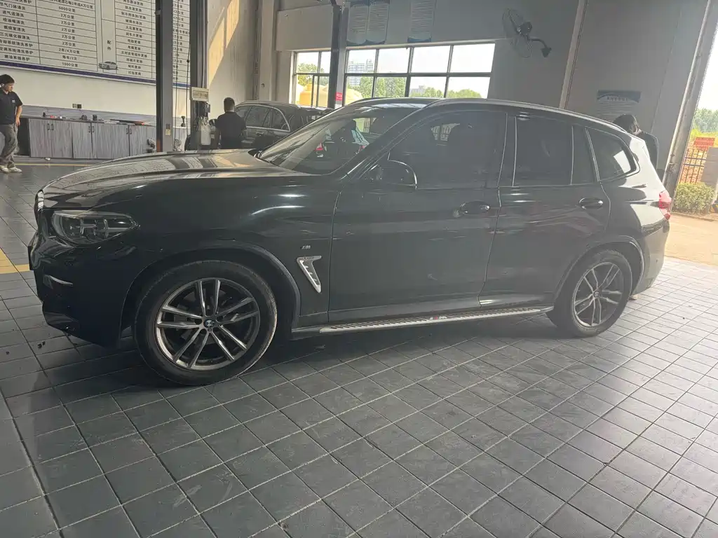BMW X3 — миниатюра 3