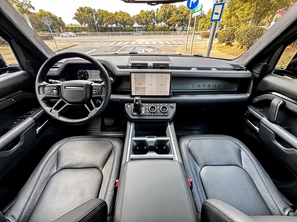Land Rover Defender — миниатюра 14
