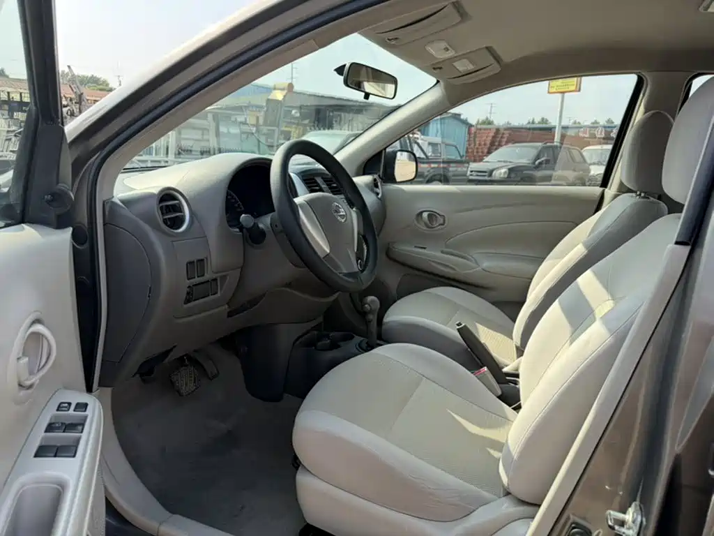 Nissan Sunny — миниатюра 10