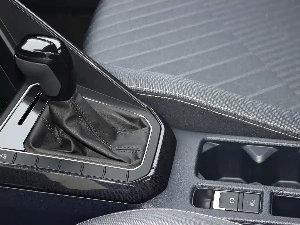Volkswagen Lavida — миниатюра 10