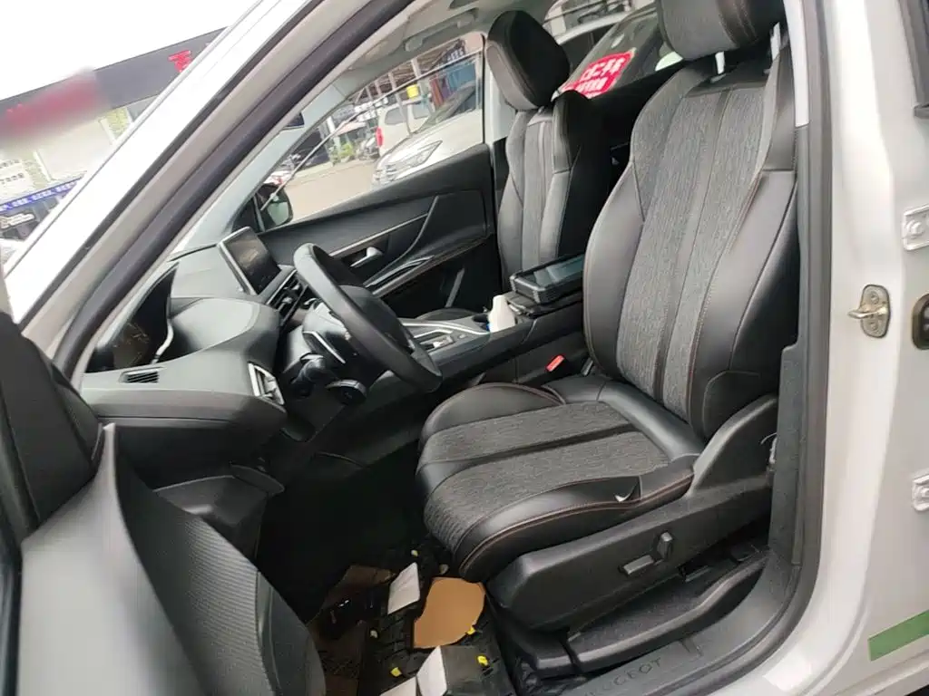 Peugeot 4008 — миниатюра 15