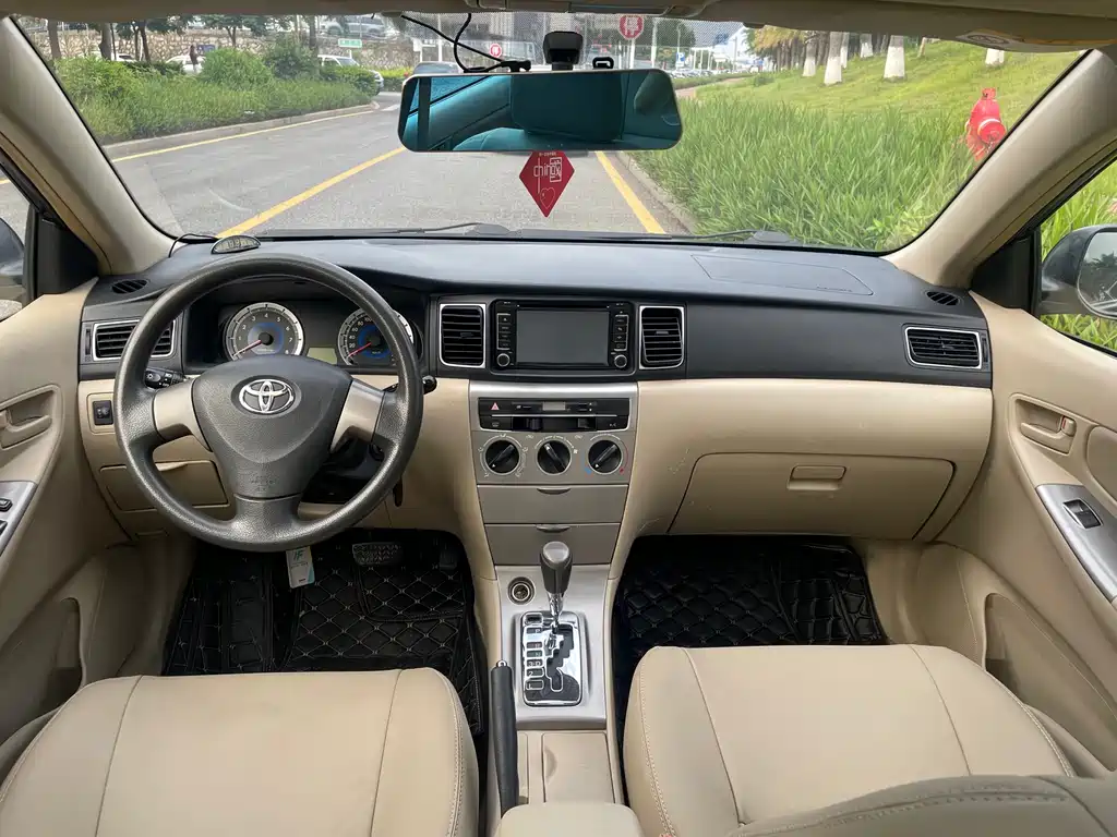 Toyota Corolla 2013 1.6L AT Luxury