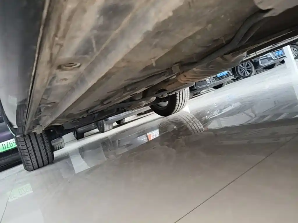 Audi Q5L — миниатюра 21