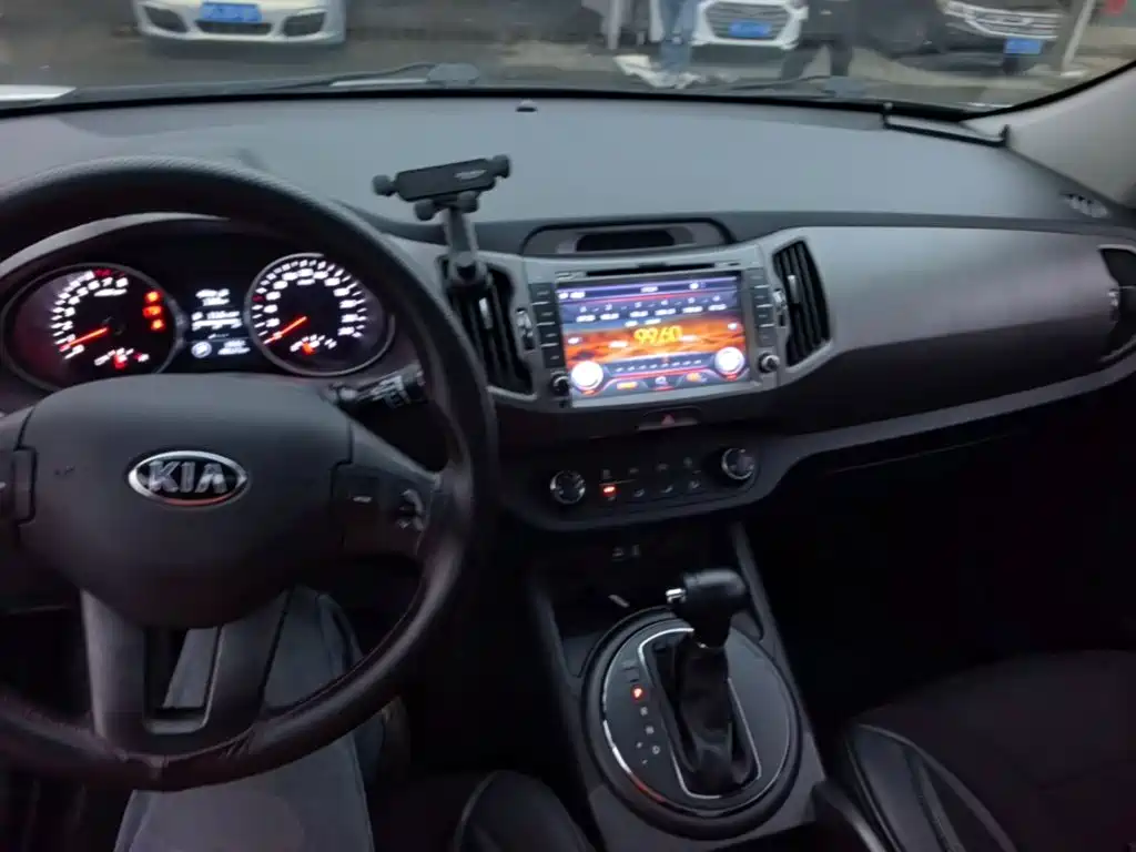 Kia Sportage — миниатюра 10
