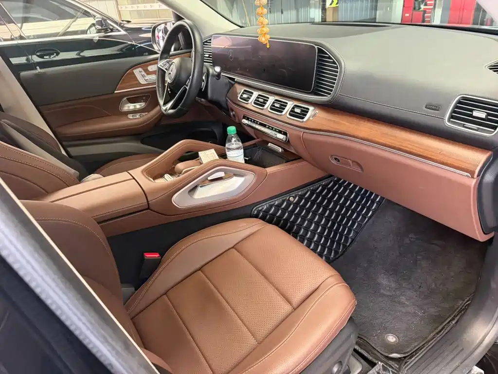 Mercedes-Benz GLE (Import) — миниатюра 3