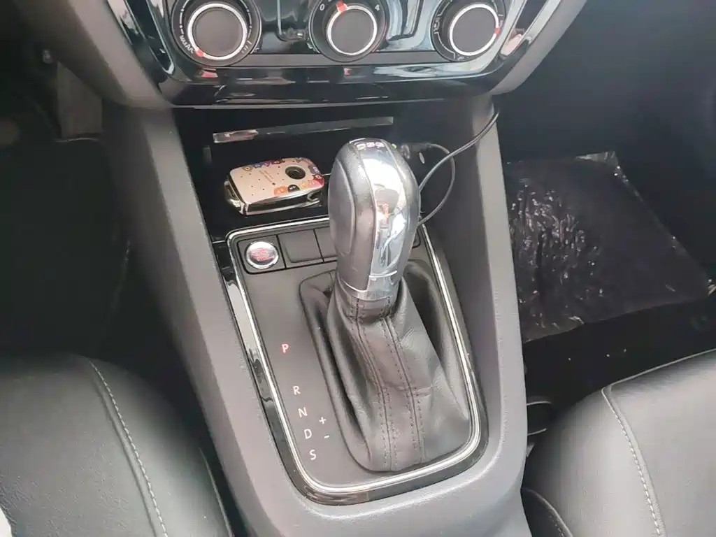 Volkswagen Sagitar — миниатюра 14