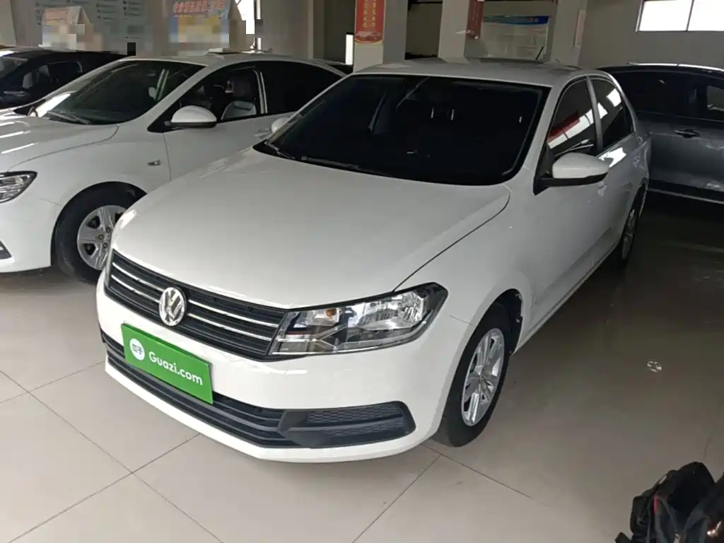 Volkswagen Santana — миниатюра 2