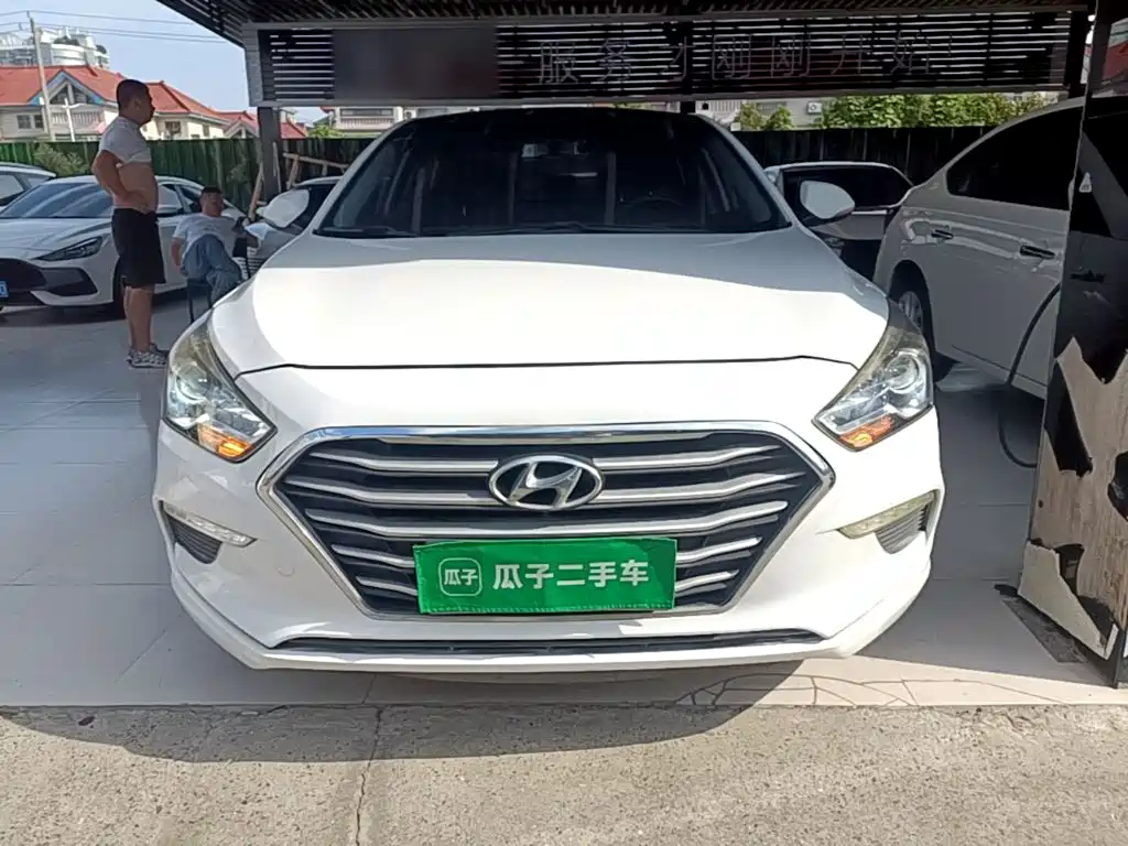 Hyundai Mistra — миниатюра 3