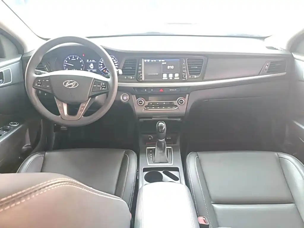 Hyundai Mistra — миниатюра 10