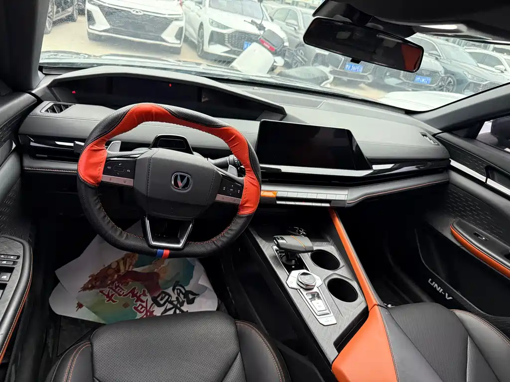 Changan UNI-V — миниатюра 6
