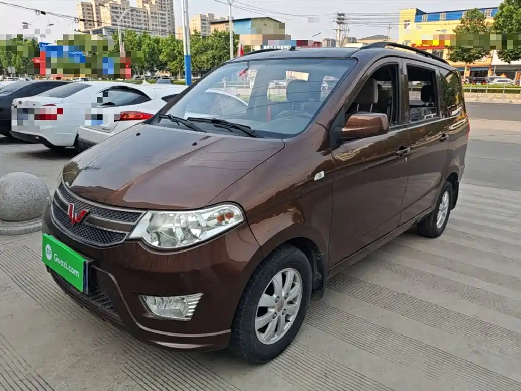 Купить Wuling Hongguang