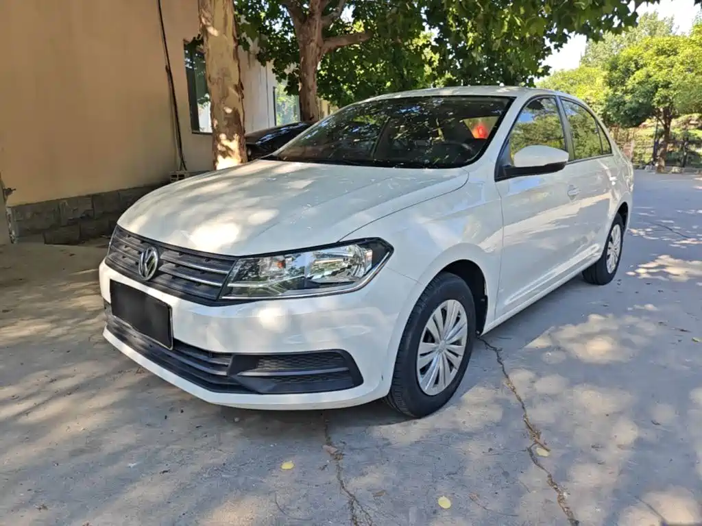 Volkswagen Santana — миниатюра 2