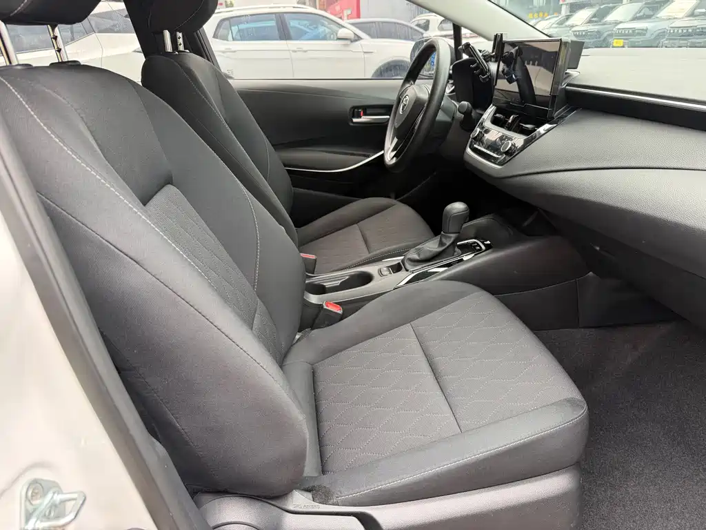 Toyota Corolla — миниатюра 8
