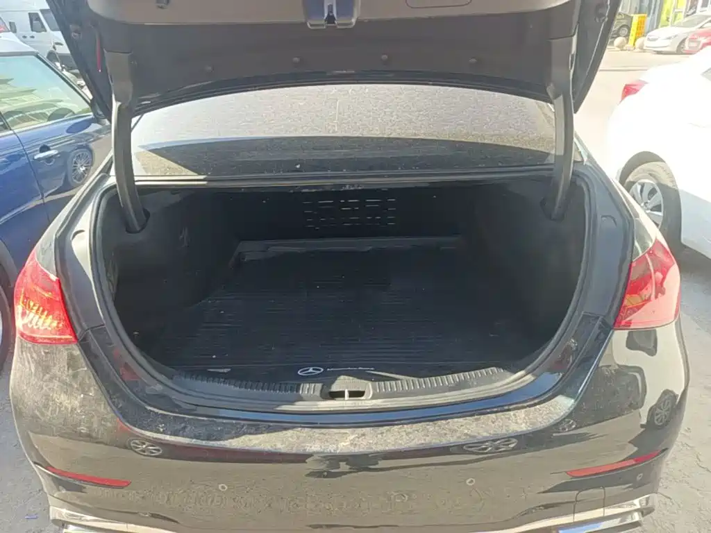 Mercedes-Benz C-Class — миниатюра 19
