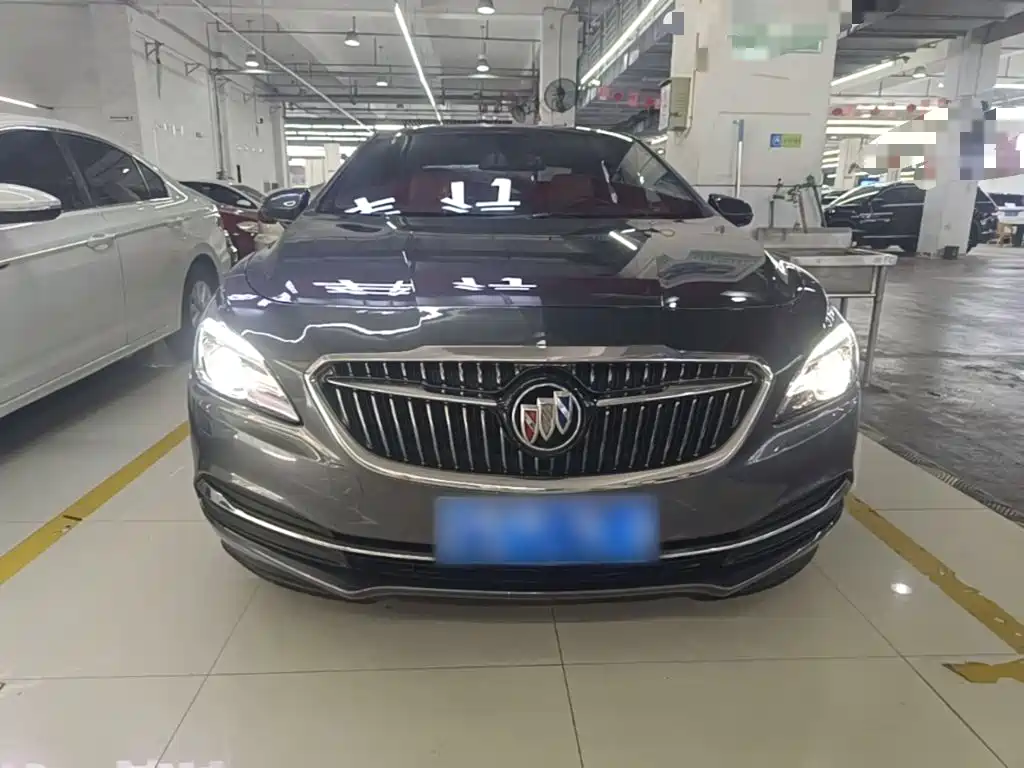 Buick LaCrosse — миниатюра 3