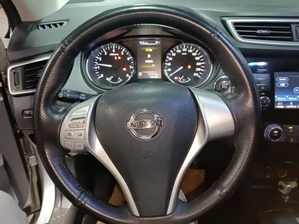 Nissan Qashqai — миниатюра 11