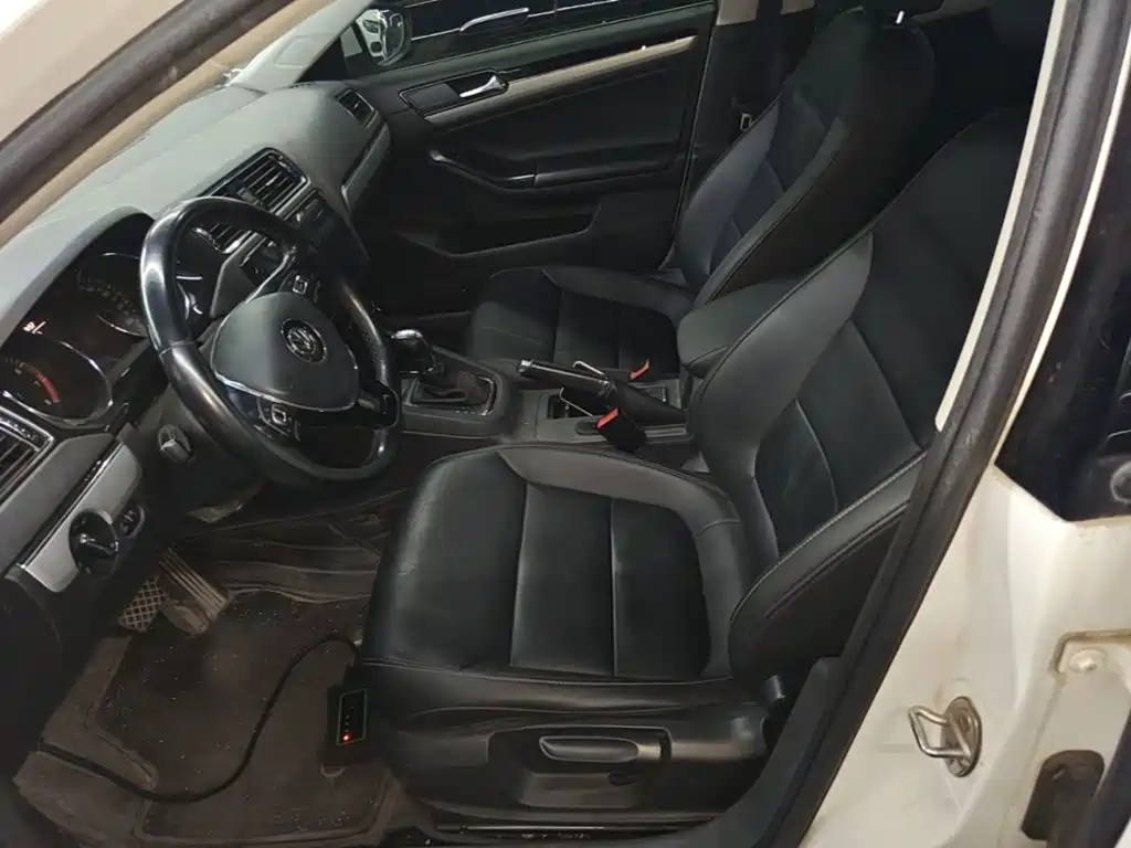Volkswagen Sagitar — миниатюра 15