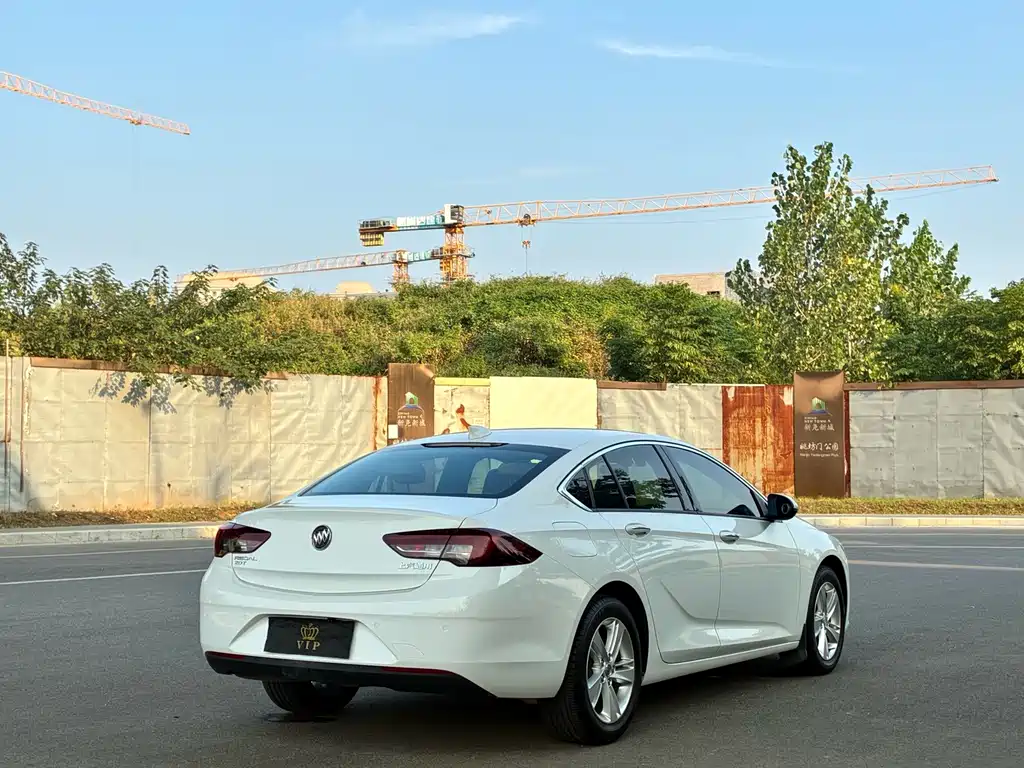 Buick Regal — миниатюра 4