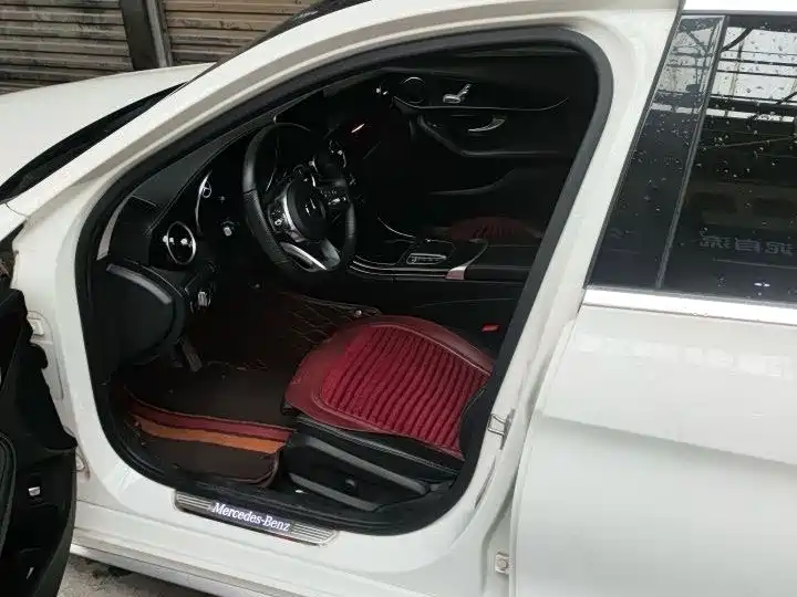 Mercedes-Benz C-Class — миниатюра 4